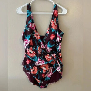 Miraclesuit Miracle Brand Embrace Your‎ Curves Swimsuit Floral Burgundy XL